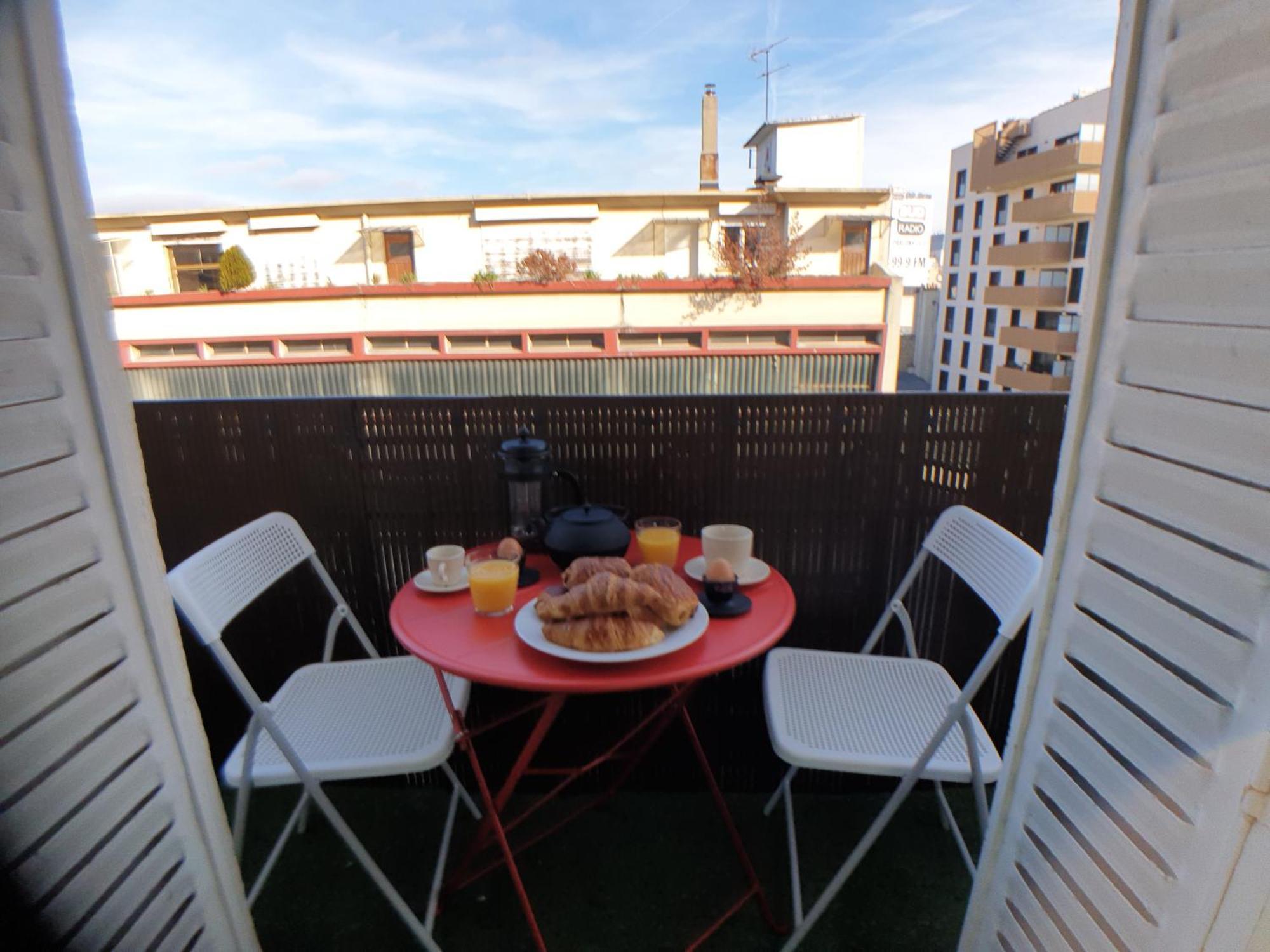 Amazing Apartment A Stone'S Throw From The City Of Lights - Paris Clichy Kültér fotó