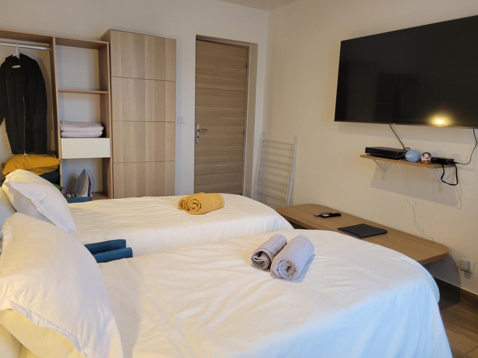 Amazing Apartment A Stone'S Throw From The City Of Lights - Paris Clichy Kültér fotó