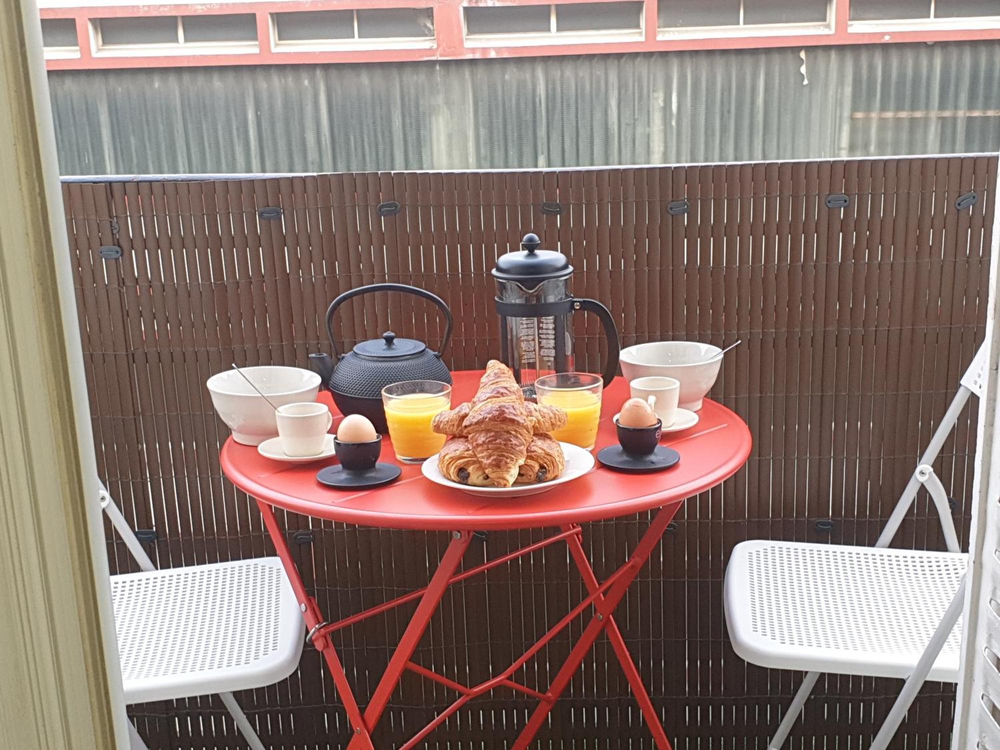 Amazing Apartment A Stone'S Throw From The City Of Lights - Paris Clichy Kültér fotó